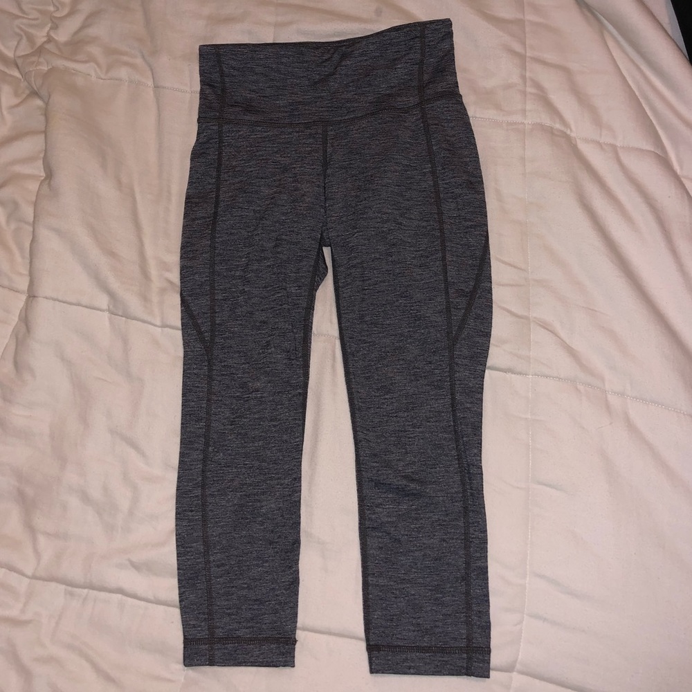 Athleta gray cropped leggings